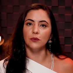 Apoiadores de Flávio Bolsonaro e Nikolas Ferreira agridem jornalista Juliana Dal Piva Apoiadores de Flávio Bolsonaro e Nikolas Ferreira agridem jornalista Juliana Dal Piva