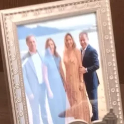 Cezinha de Madureira tinha porta-retrato com Mendonça na sala de casa
