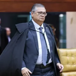 Dino manda PF investigar suspeita de omissão da CVM no caso do Banco Master