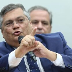 Dino suspende decisão de Mendonça que removeu post de Tabet sobre Nossa Senhora Aparecida