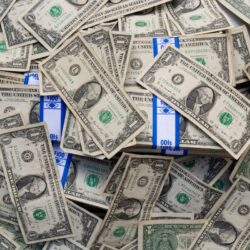 Dólar hoje fecha em leve alta, a R$ 5,15, com atenção à Super Quarta e STF no radar Dólar hoje fecha em leve alta, a R$ 5,15, com atenção à Super Quarta e STF no radar