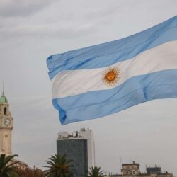 Economia da Argentina cresce 2% no segundo trimestre e supera previsões