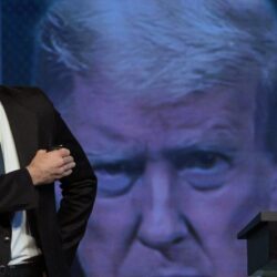 Eduardo Bolsonaro diz que Trump pode não reconhecer vitória de Lula e ataca “caixa-preta” das urnas eletrônicas Eduardo Bolsonaro diz que Trump pode não reconhecer vitória de Lula e ataca “caixa-preta” das urnas eletrônicas