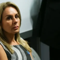 Esposa de Moraes nega vínculo pessoal com Vorcaro em viagem de jatinho