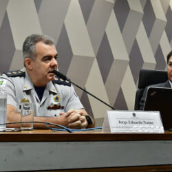 Ex-coronel Naime passa mal na Papudinha e vai a hospital