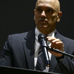 "Inconstitucional e ilegal", diz Moraes sobre investigação de Mendonça "Inconstitucional e ilegal", diz Moraes sobre investigação de Mendonça