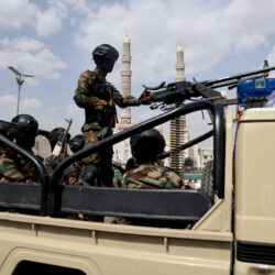 Irã e EUA trocam ameaças após ataques dos houthis agravarem conflito regional