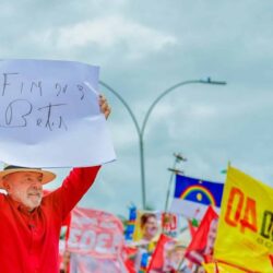 Lula ao proibir as bets: “Estão destruindo as famílias”