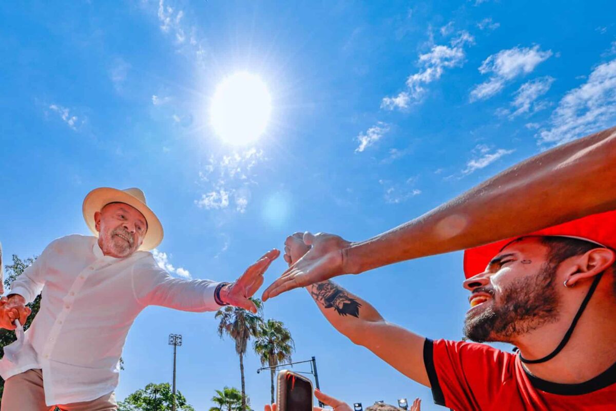 Lula teria decidido proibir bets e deve se reunir com clubes de futebol