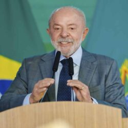 Lula toma decisão para o debate e comunica direção da Globo