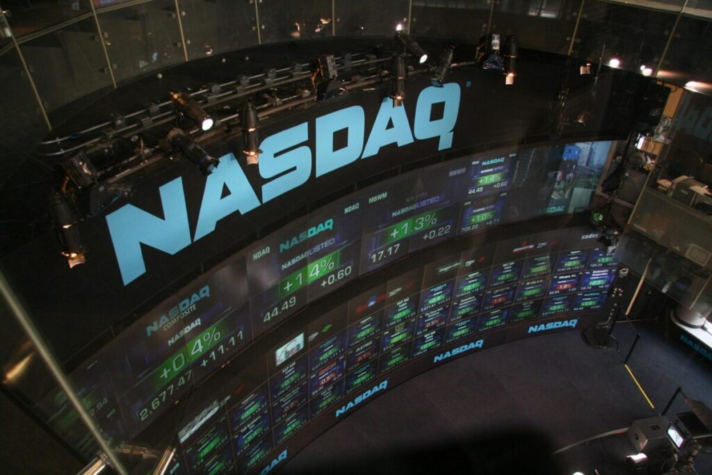 Nasdaq tem novo fechamento recorde; ações do setor de IA registram alta