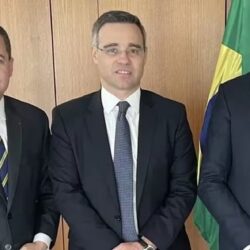 PF cita “influência em tribunais superiores” e “pagamento de valores expressivos” em ação contra interlocutor de Mendonça PF cita “influência em tribunais superiores” e “pagamento de valores expressivos” em ação contra interlocutor de Mendonça