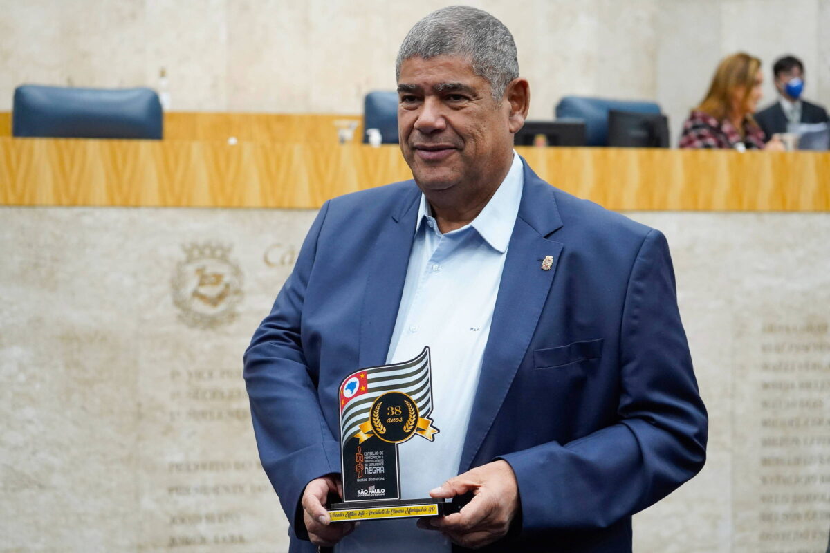 Polícia investiga furto de HDs e câmeras em escritório de Milton Leite Polícia investiga furto de HDs e câmeras em escritório de Milton Leite
