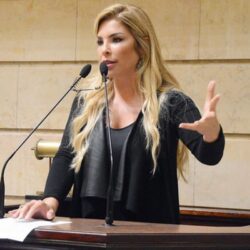 Polícia prende ex-vereadora Veronica Costa, condenada por tortura Polícia prende ex-vereadora Veronica Costa, condenada por tortura