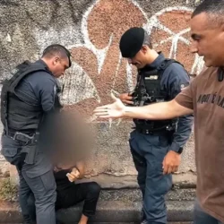 Policiais candidatos fazem autopromoção e podem lucrar com violência e machismo Policiais candidatos fazem autopromoção e podem lucrar com violência e machismo