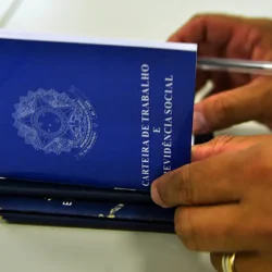 Técnico com jornada de quase 15 horas ‘demite’ empregador na Justiça; entenda Técnico com jornada de quase 15 horas ‘demite’ empregador na Justiça; entenda