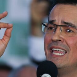TSE suspende campanha de Deltan ao Senado pelo Paraná TSE suspende campanha de Deltan ao Senado pelo Paraná