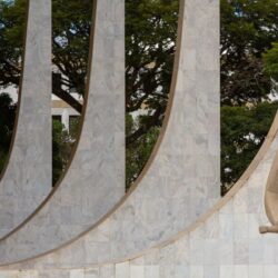 Zanin manda investigar uso de IA para burlar sistema do STF