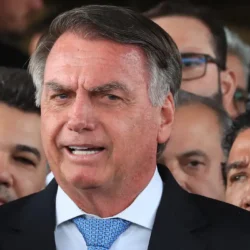 Defesa de Bolsonaro pede liberdade do ex-presidente com base em sessão sobre Moraes Defesa de Bolsonaro pede liberdade do ex-presidente com base em sessão sobre Moraes