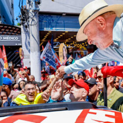 “Lulaço”: PT e aliados convocam mobilização nacional de 48 horas na reta final do primeiro turno “Lulaço”: PT e aliados convocam mobilização nacional de 48 horas na reta final do primeiro turno